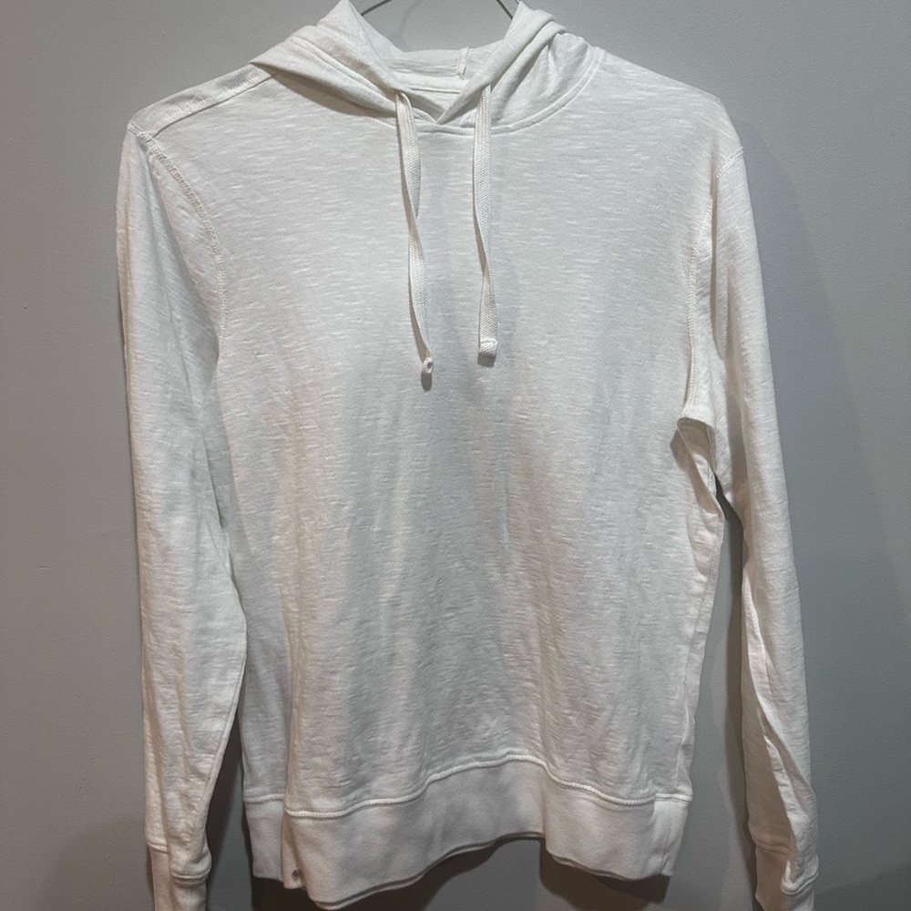 🔥Old Navy White Hooded Tshirt